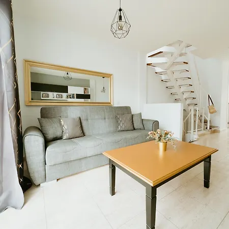 Spacious 2 Bedroom Golden By Aqua Vista Tenerife Apartament