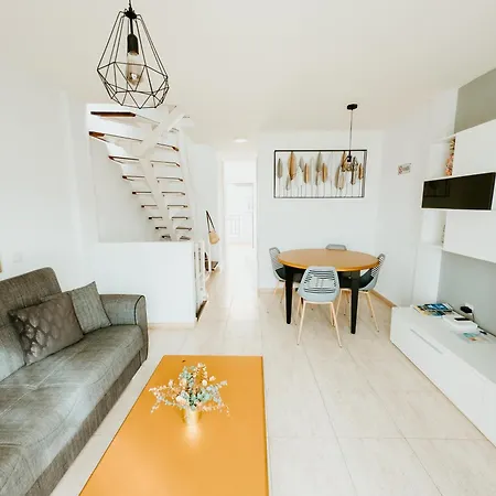 Spacious 2 Bedroom Golden By Aqua Vista Tenerife Apartament *