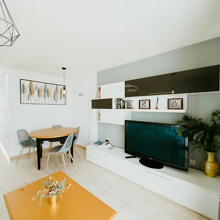 Spacious 2 Bedroom Golden By Aqua Vista Tenerife