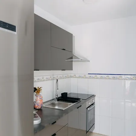 Spacious 2 Bedroom Golden By Aqua Vista Tenerife Apartment *
